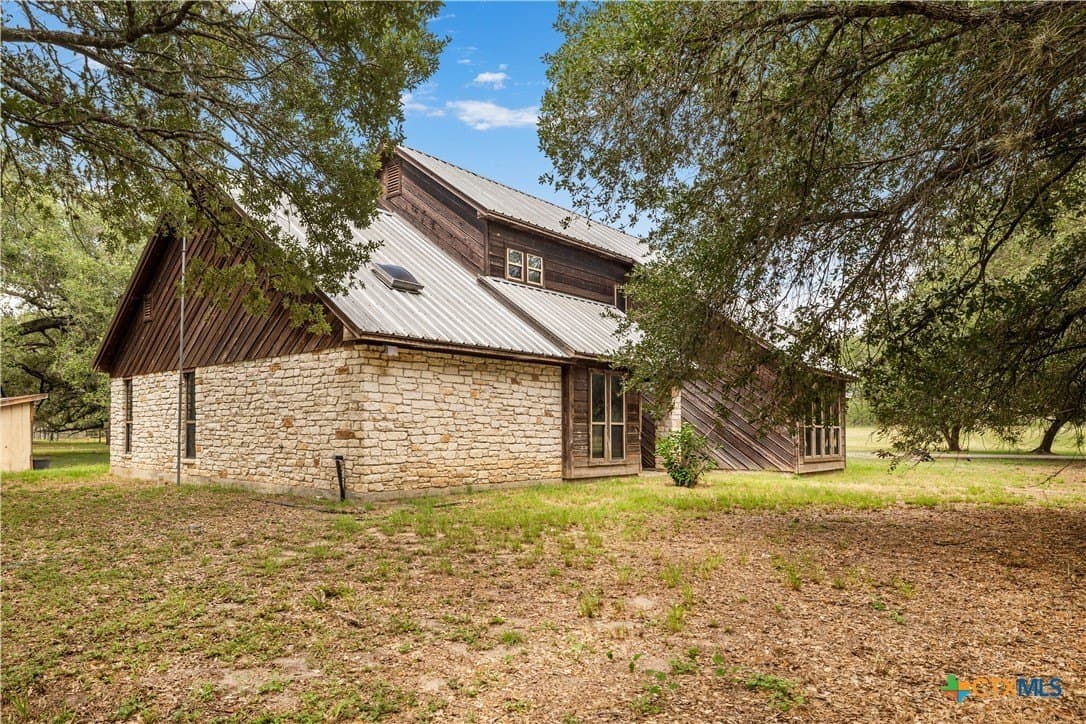 35 acres in DeWitt County - photo 5