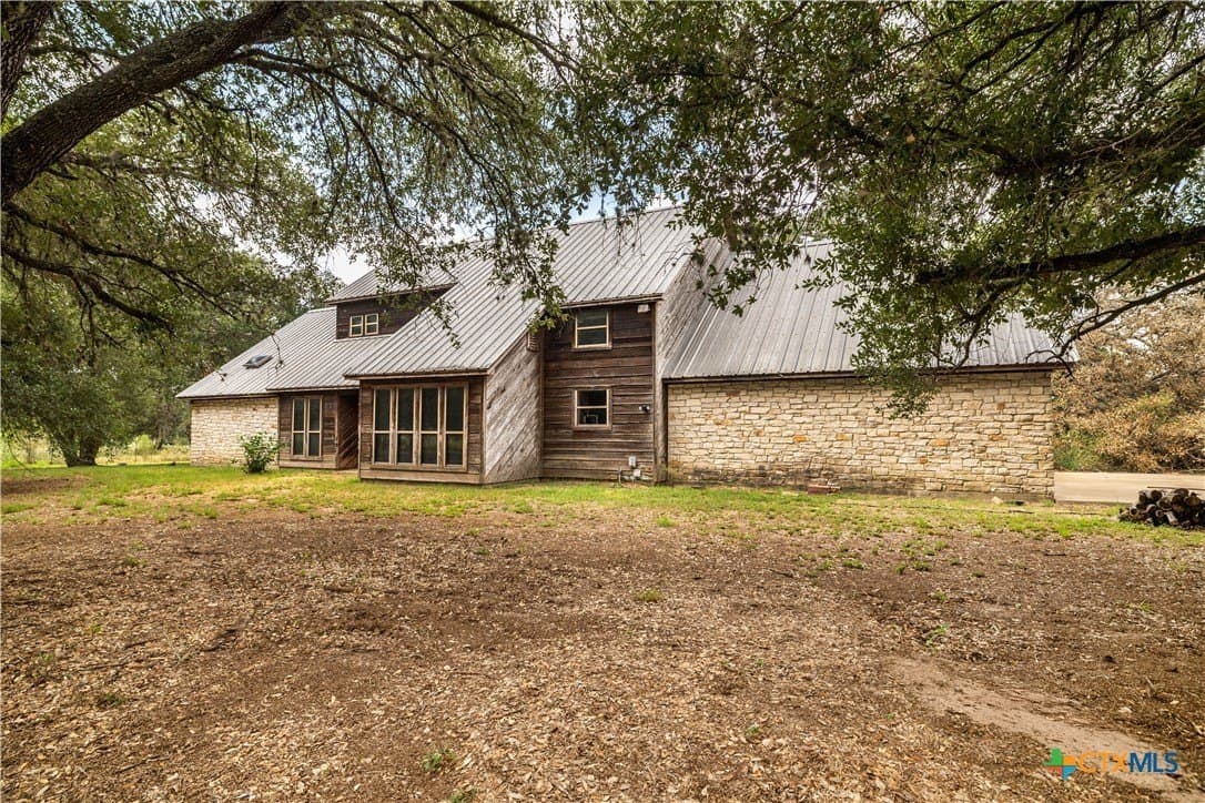 35 acres in DeWitt County - photo 2