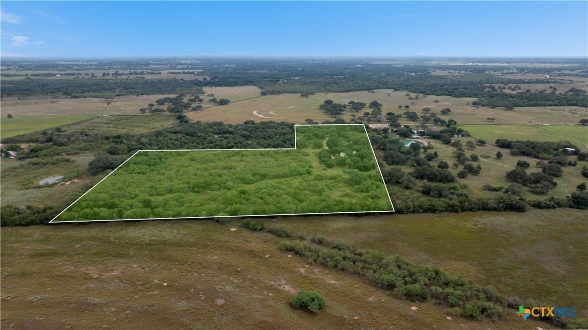 35 acres in DeWitt County - photo 3