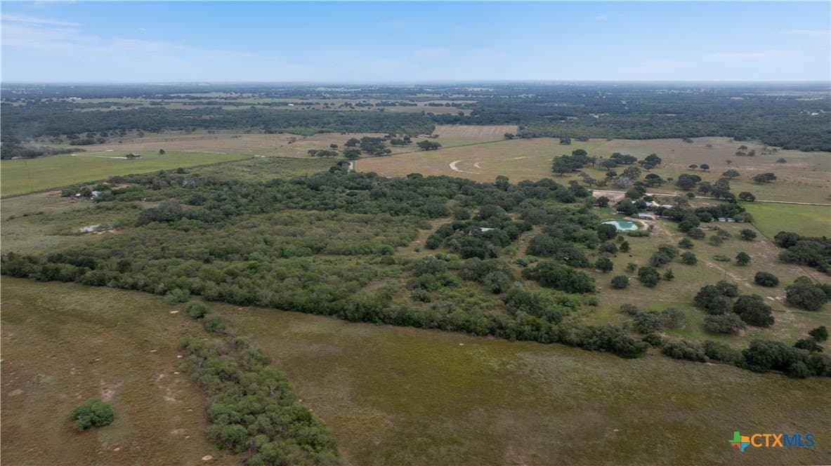 35 acres in DeWitt County - photo 6