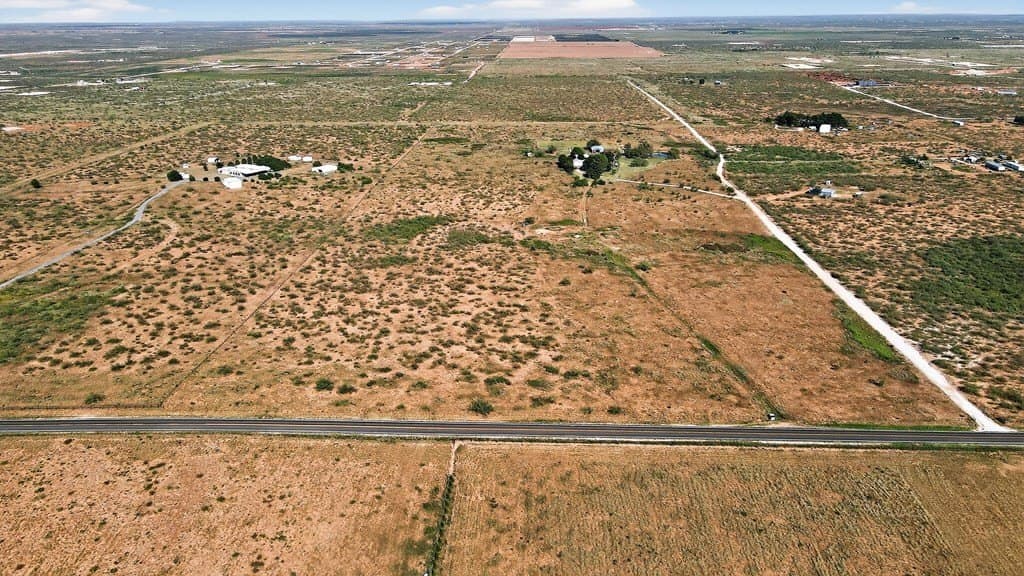 51.77 acres in Midland County - photo 3