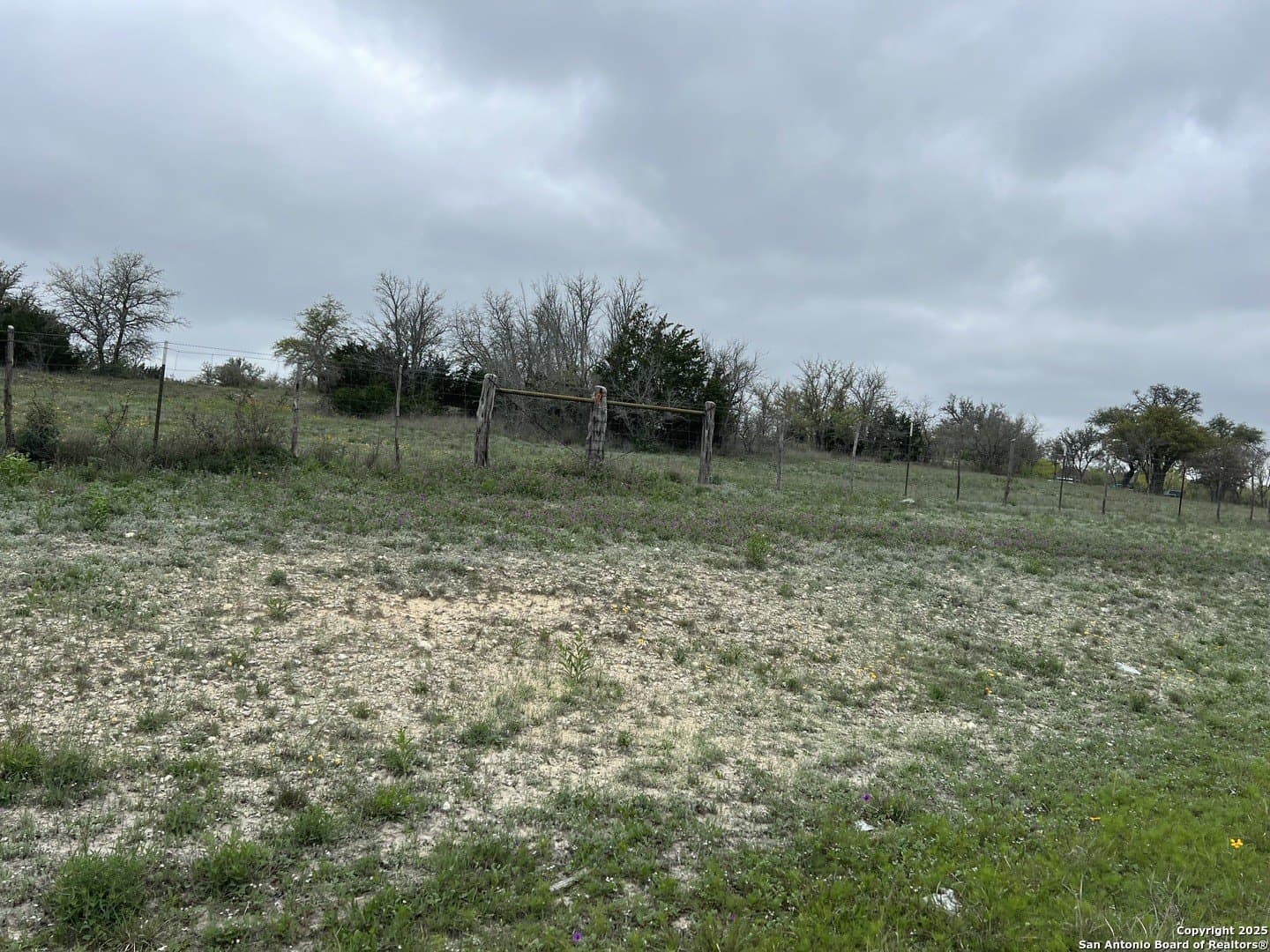 9.72 acres in Kerr County - photo 4