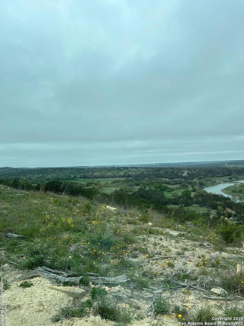9.72 acres in Kerr County - photo 5