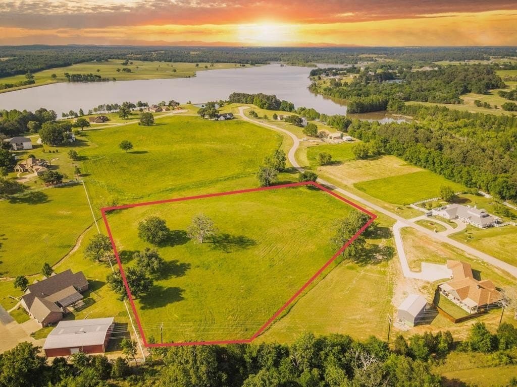 4.11 acres in Henderson County - photo 2