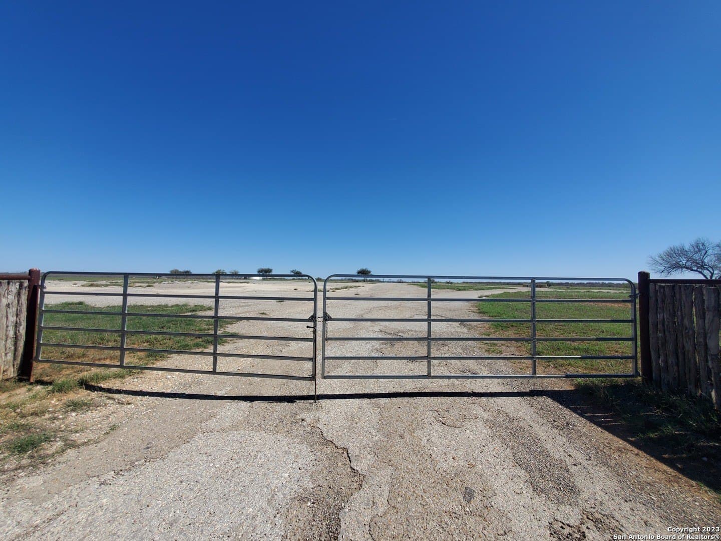 10 acres in Atascosa County - photo 4