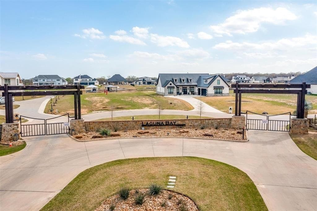 0.71 acres in Tarrant County - photo 2