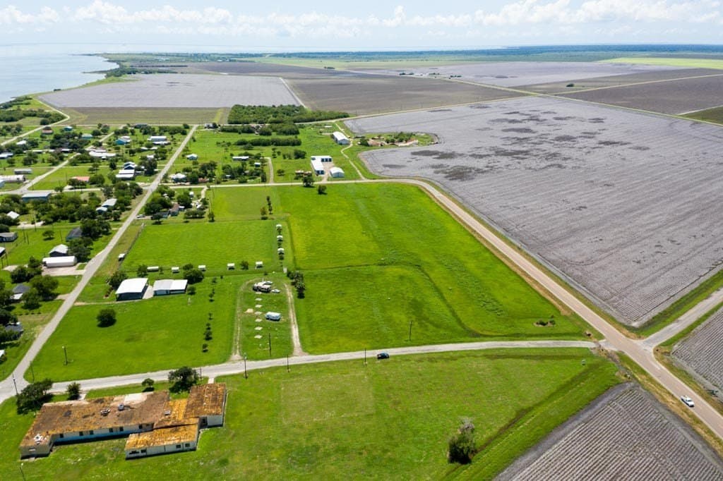 0.59 acres in Refugio County - photo 36