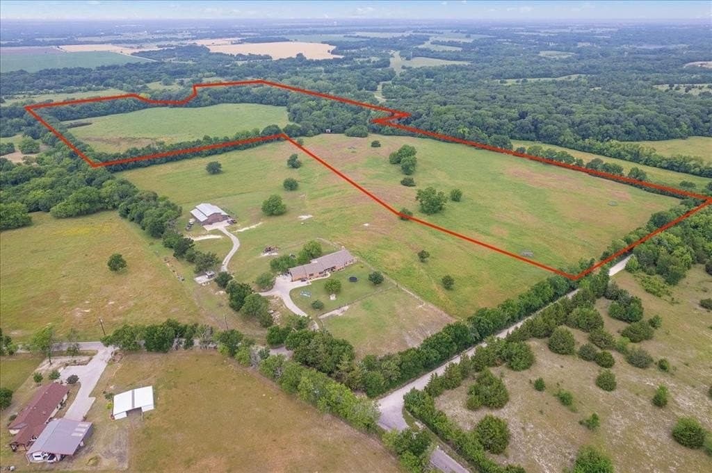 61 acres in Grayson County - photo 4