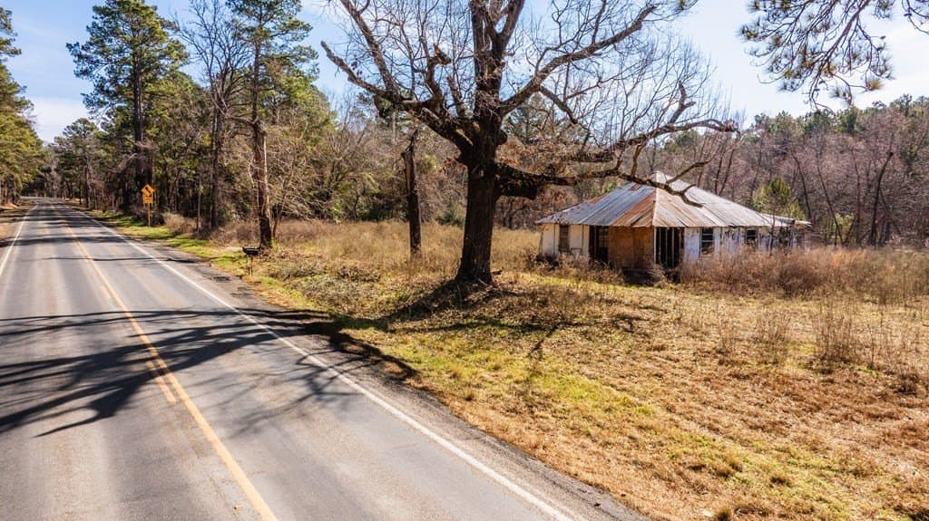0.93 acres in ANDERSON County - photo 3