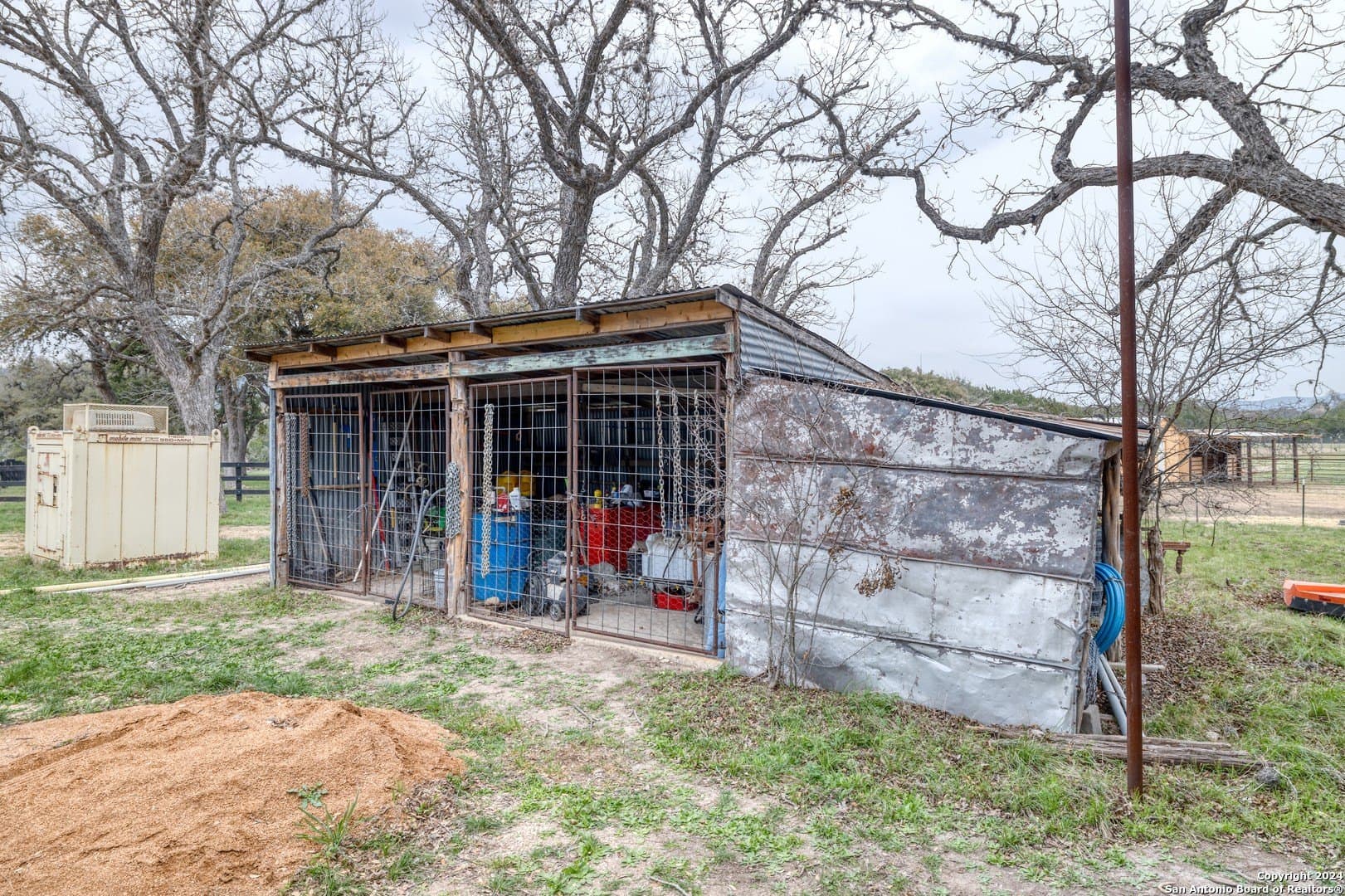 49.56 acres in Real County - photo 40
