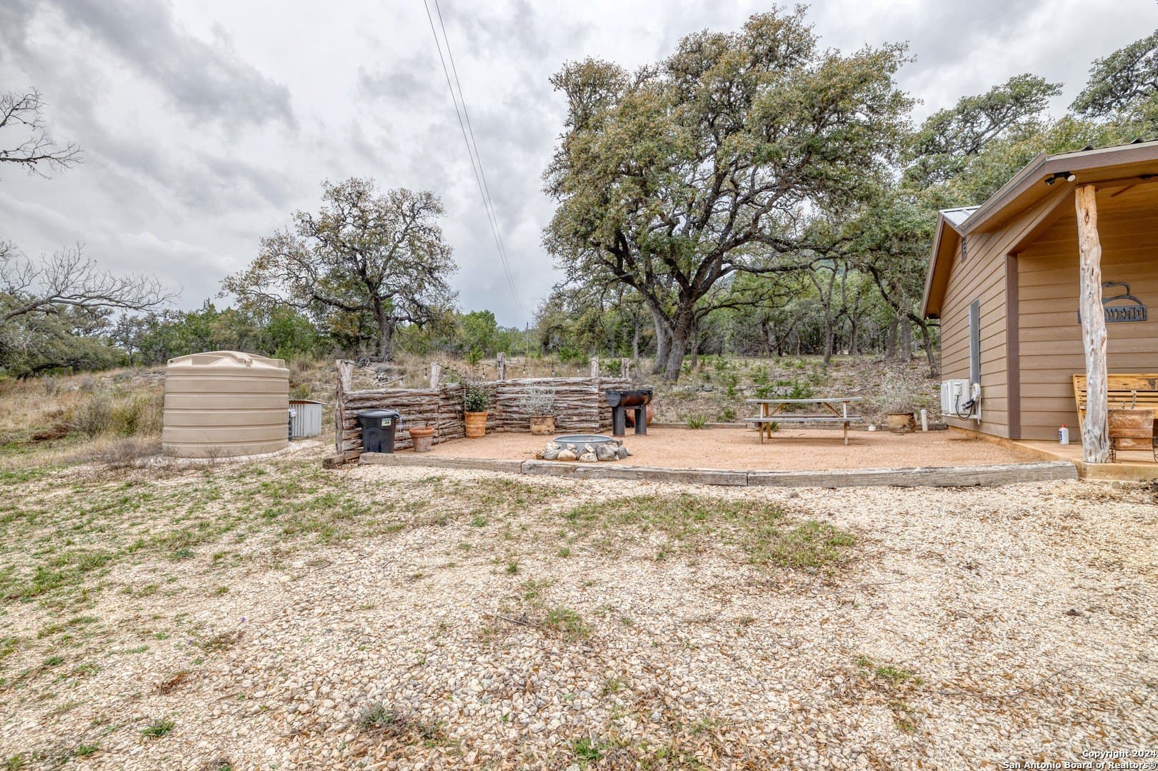 49.56 acres in Real County - photo 14