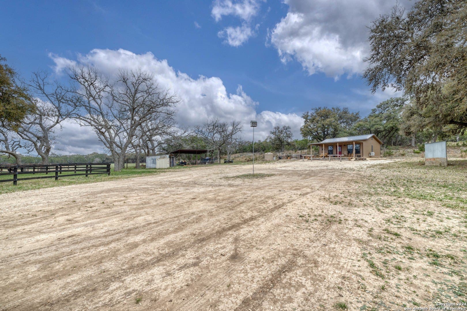 49.56 acres in Real County - photo 29