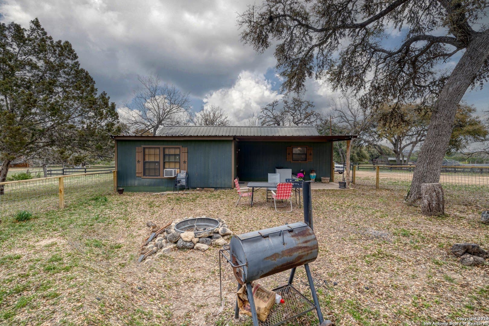 49.56 acres in Real County - photo 27