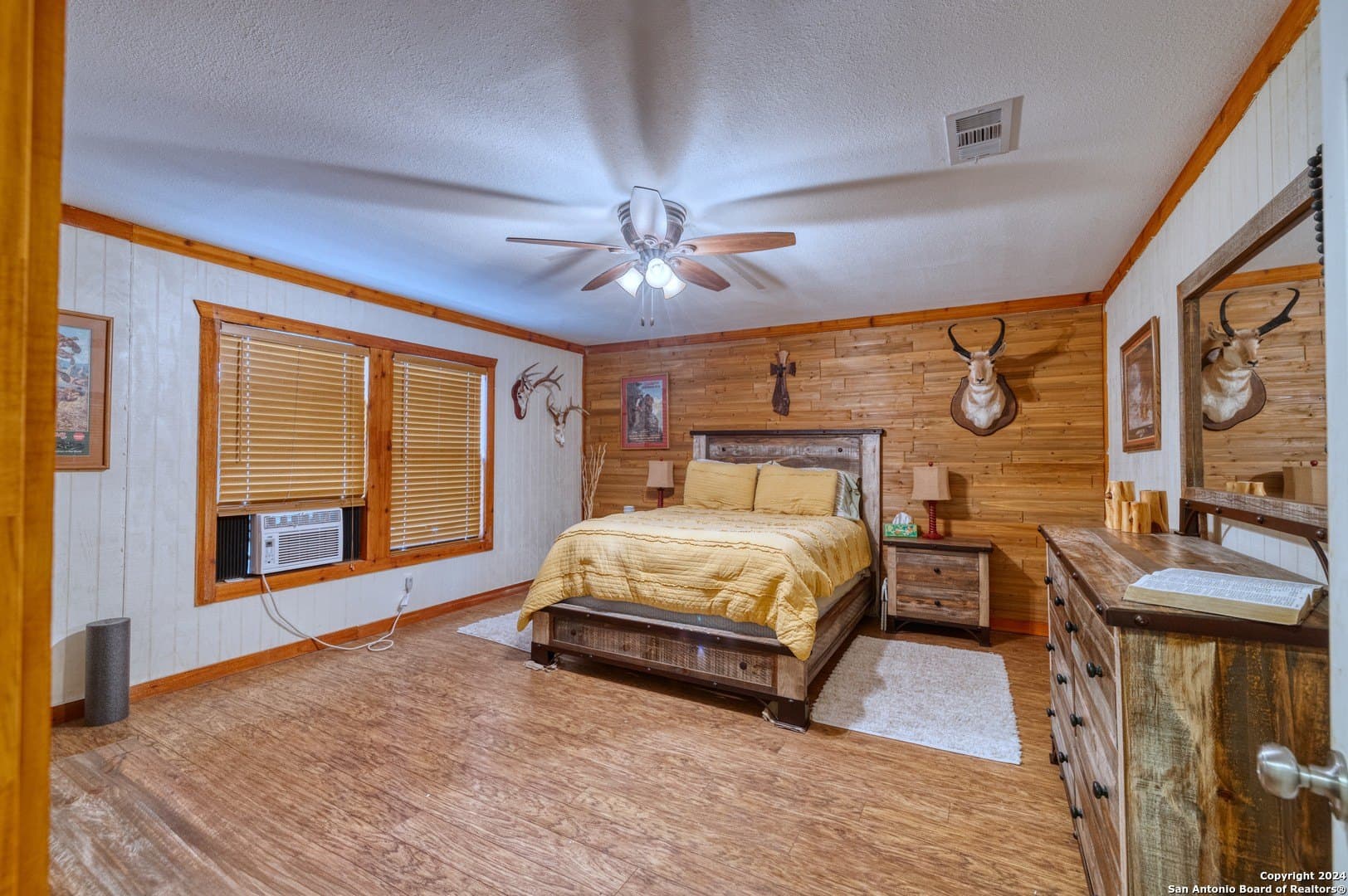 49.56 acres in Real County - photo 25