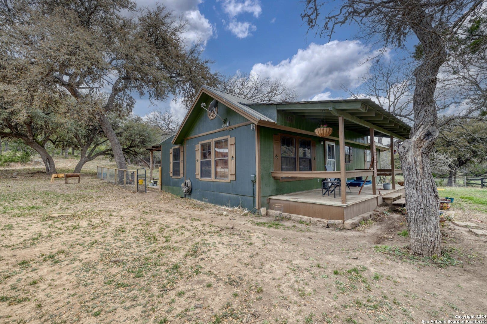 49.56 acres in Real County - photo 21