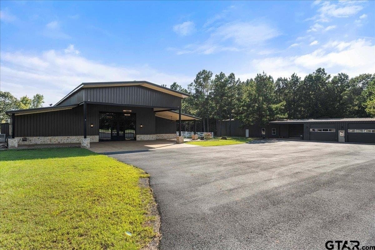 126.76 acres in Smith County - photo 8
