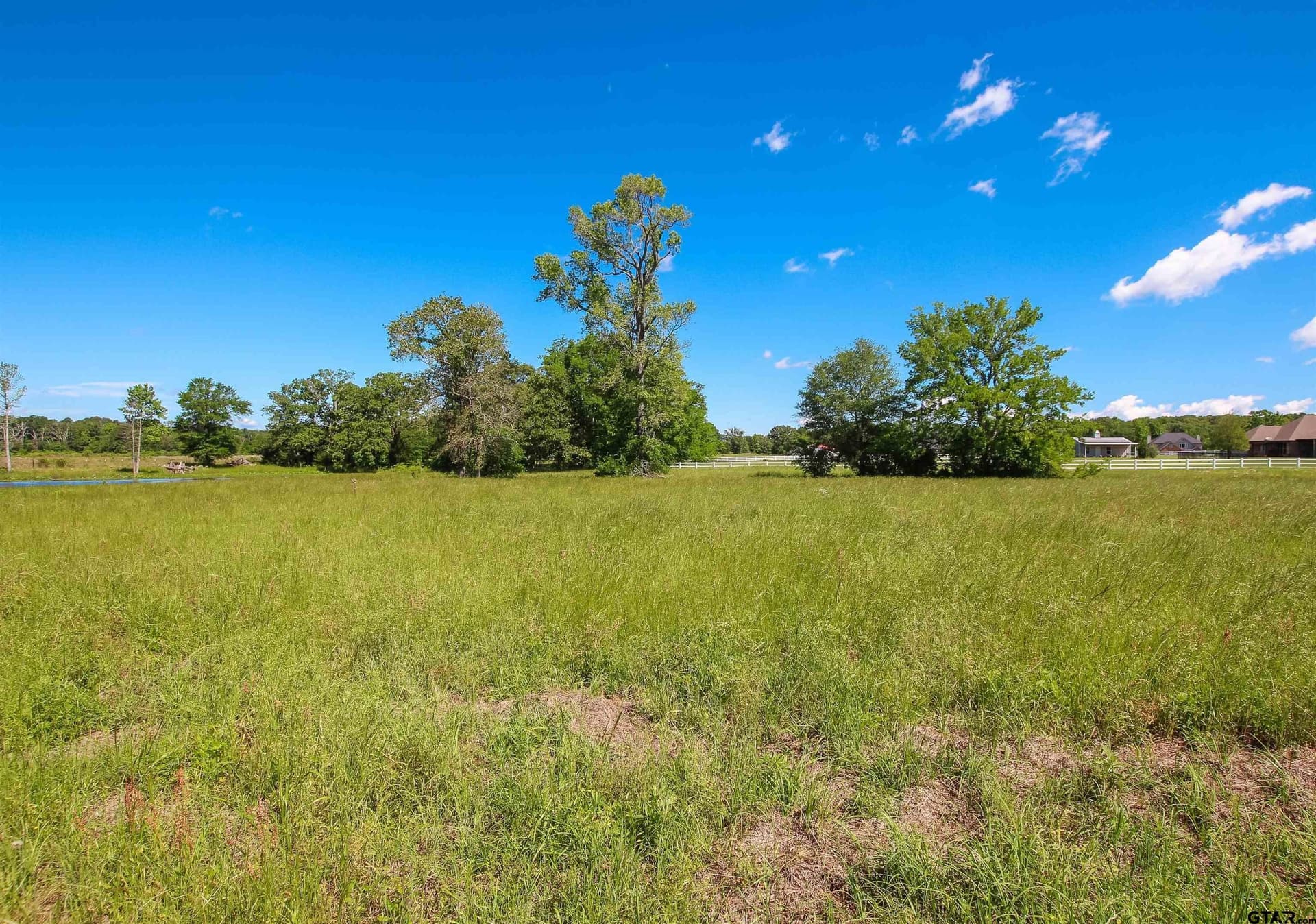 5.01 acres in Smith County - photo 2