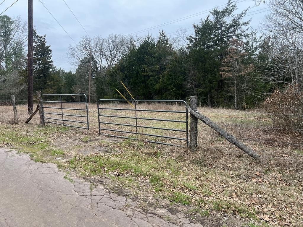 25.37 acres in ANDERSON County - photo 8