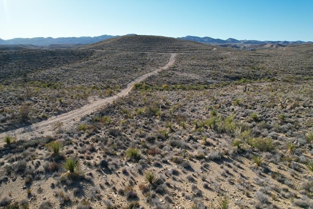 20 acres in Brewster County - photo 2