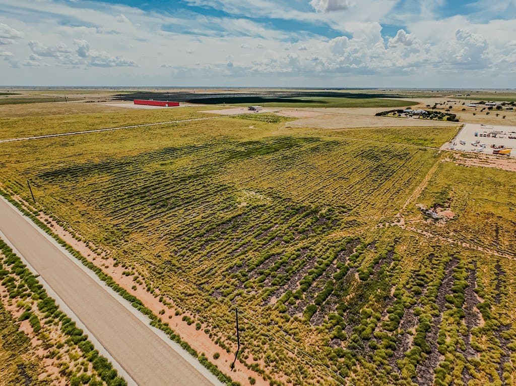 11.05 acres in Gaines County - photo 6