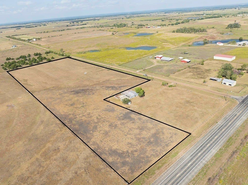 10.17 acres in Fayette County - photo 3
