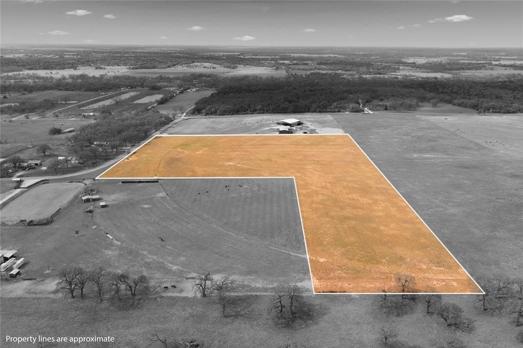18.09 acres in Hill County - photo 5