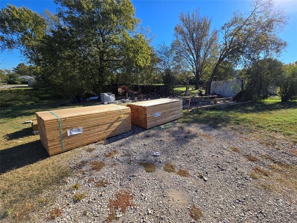 0.16 acres in Ellis County - photo 3
