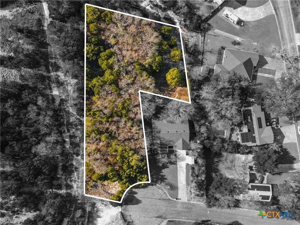 0.92 acres in Bell County - photo 8