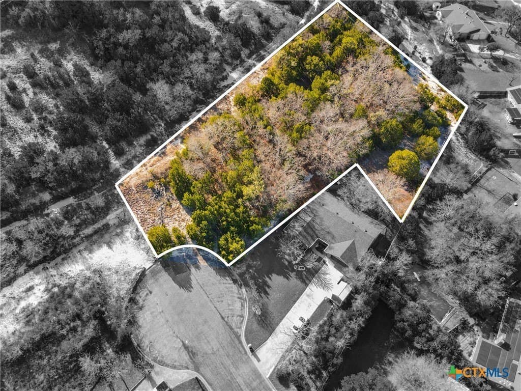 0.92 acres in Bell County - photo 2