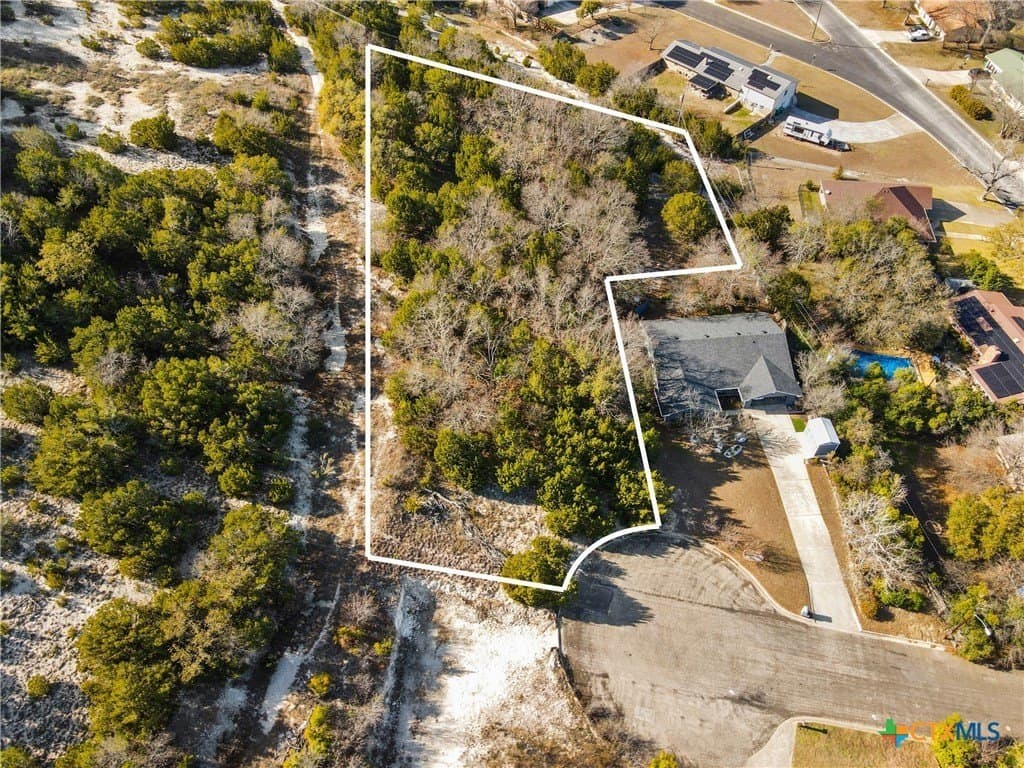 0.92 acres in Bell County - photo 3