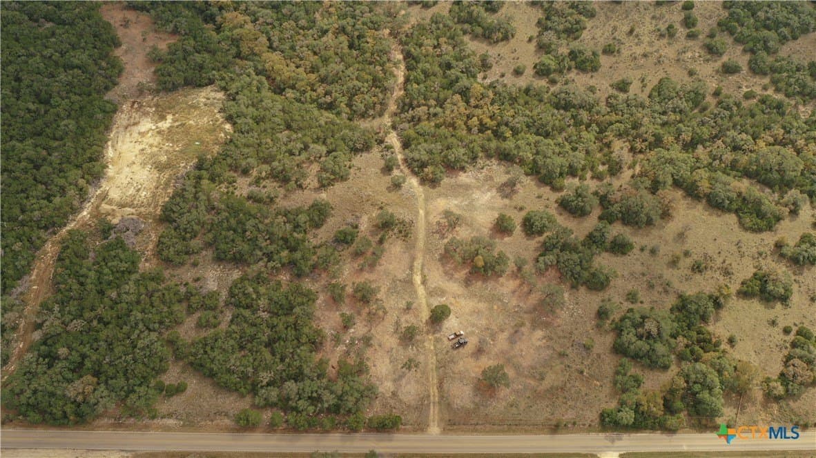 39.93 acres in Hays County - photo 2