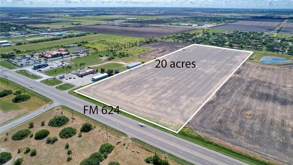 NW & Pinnacle Boulevard lot: 3