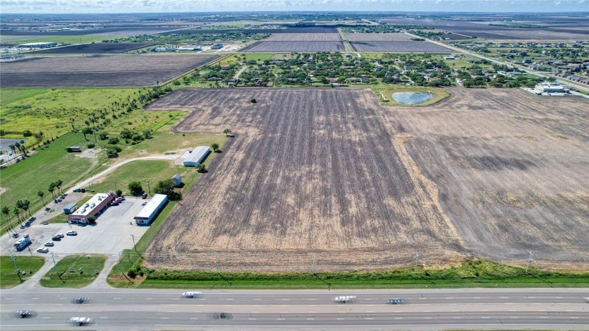 20 acres in Nueces County - photo 4