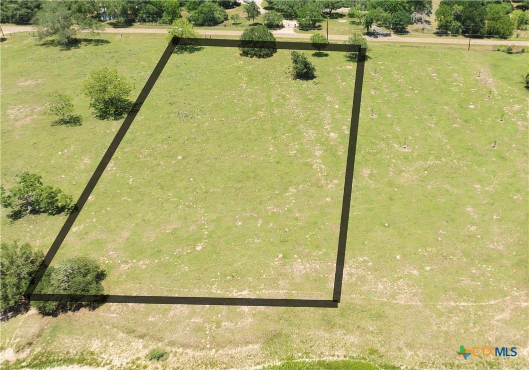 2 acres in Lavaca County - photo 11