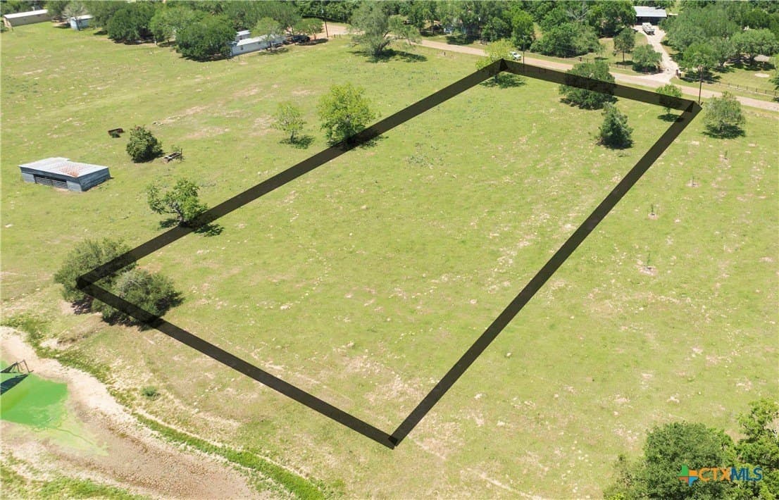 2 acres in Lavaca County - photo 6