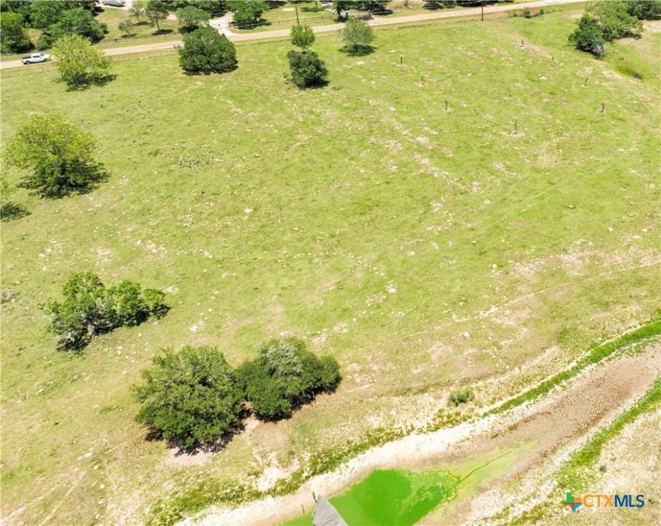 2 acres in Lavaca County - photo 8
