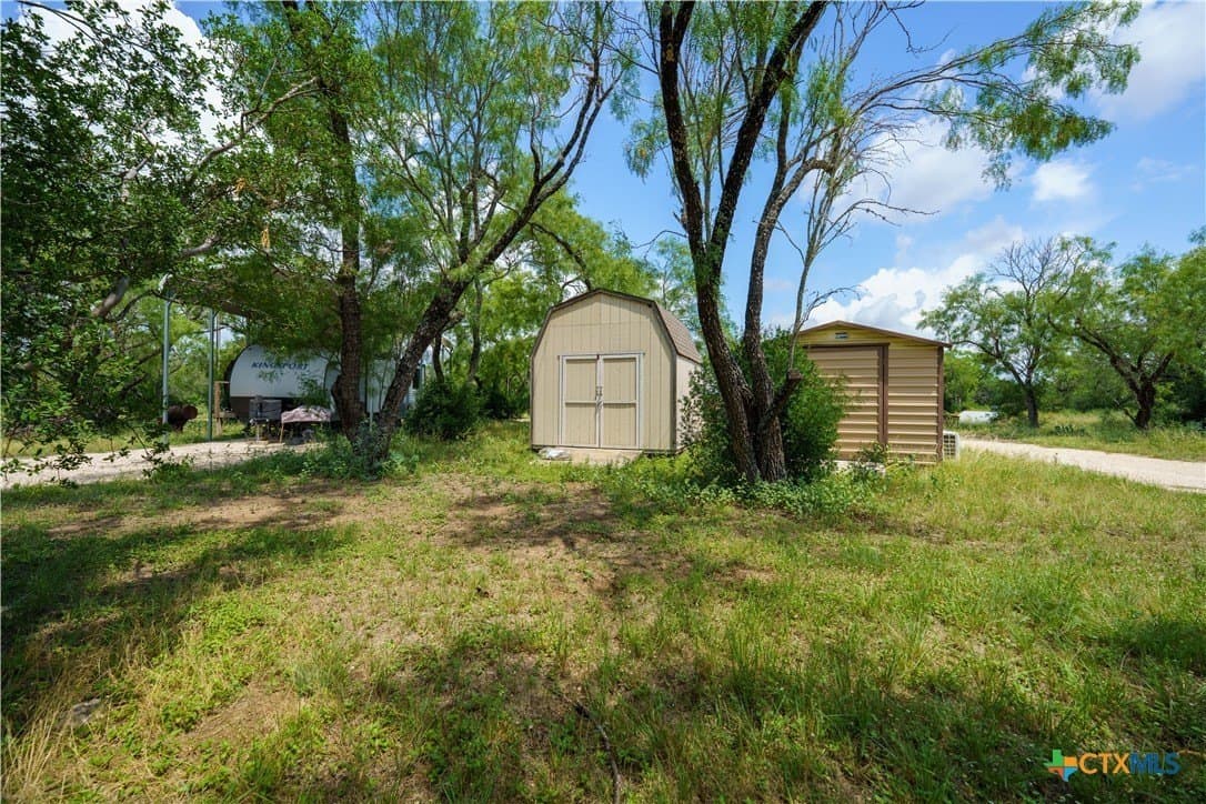 17.15 acres in Bandera County - photo 22