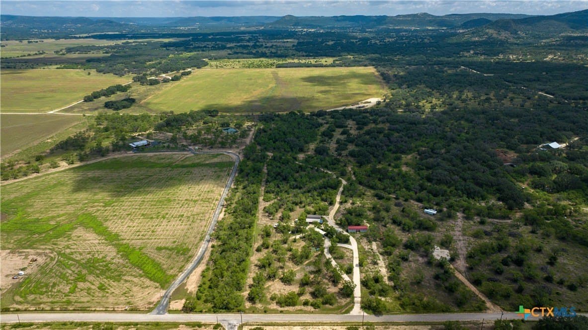 17.15 acres in Bandera County - photo 4