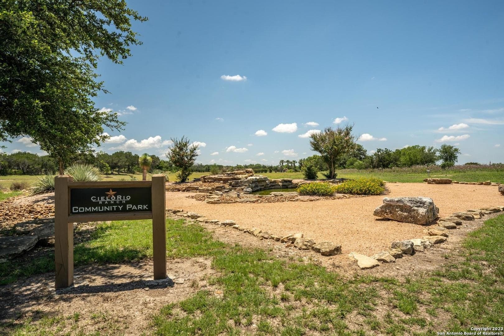 2 acres in Bandera County - photo 4