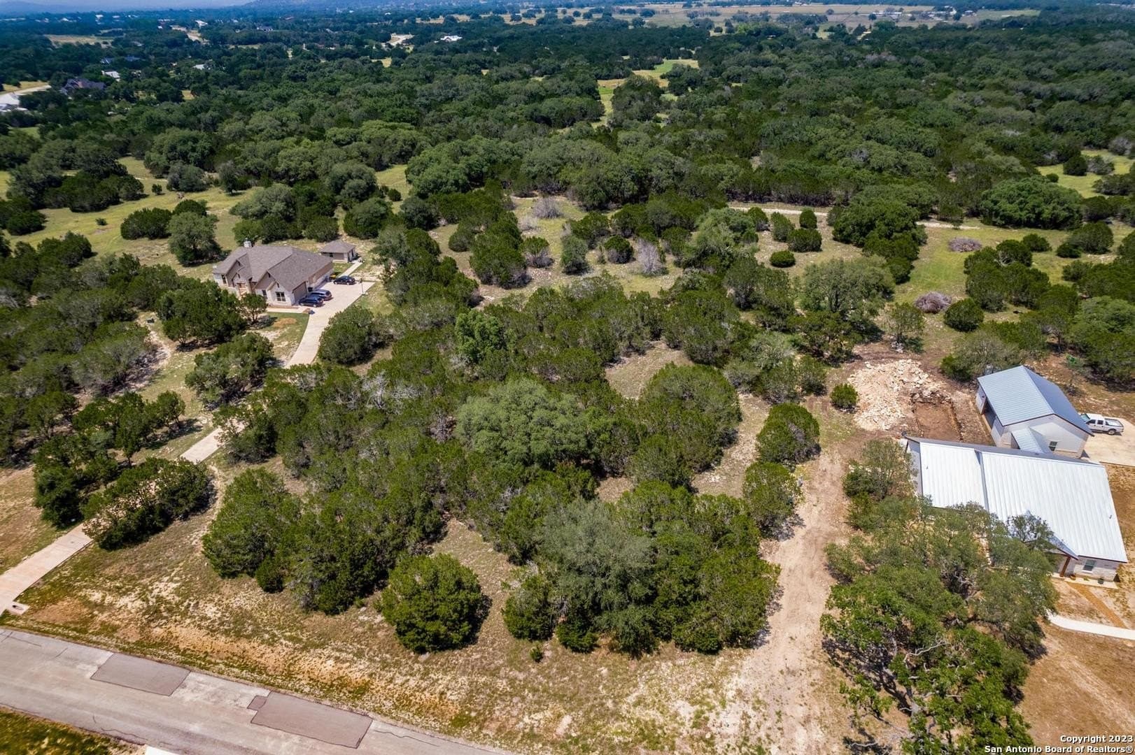 2 acres in Bandera County - photo 3