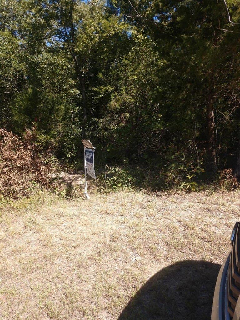 0.35 acres in Henderson County - photo 2