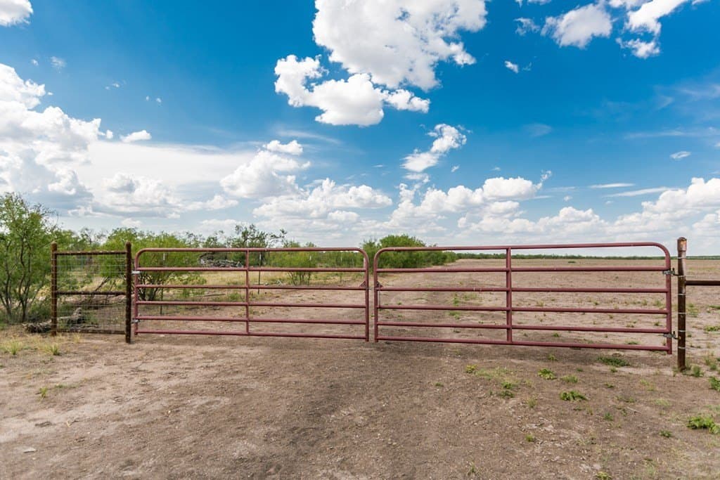311 acres in Runnels County - photo 30