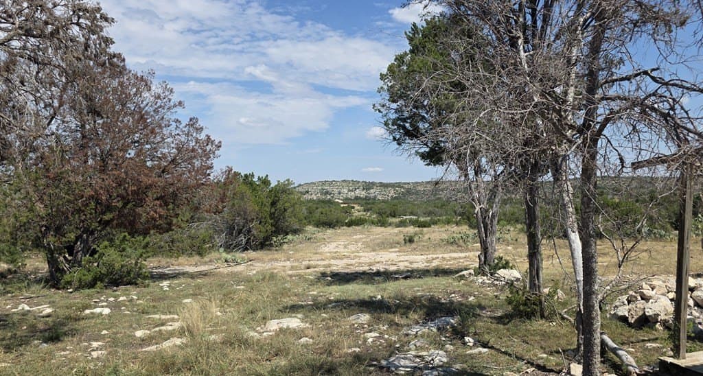 356.67 acres in Val Verde County - photo 17