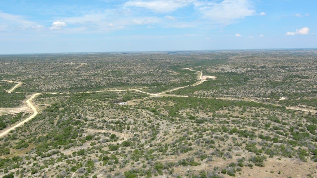 356.67 acres in Val Verde County - photo 2