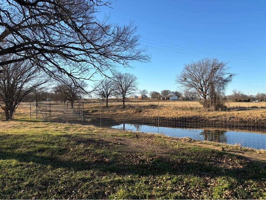 93.1 acres in Cooke County - photo 4