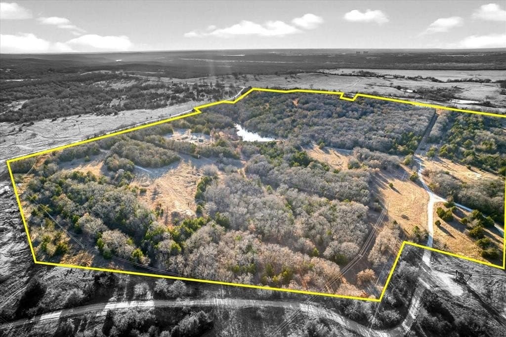 93.1 acres in Cooke County - photo 8
