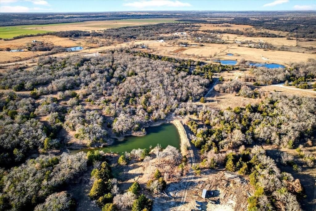 93.1 acres in Cooke County - photo 2