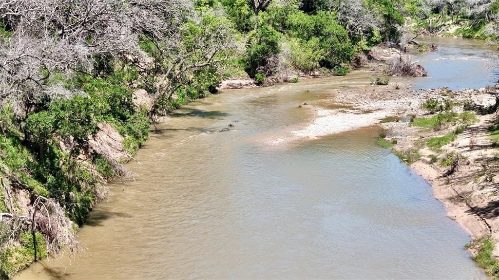 20 acres in Bosque County - photo 4