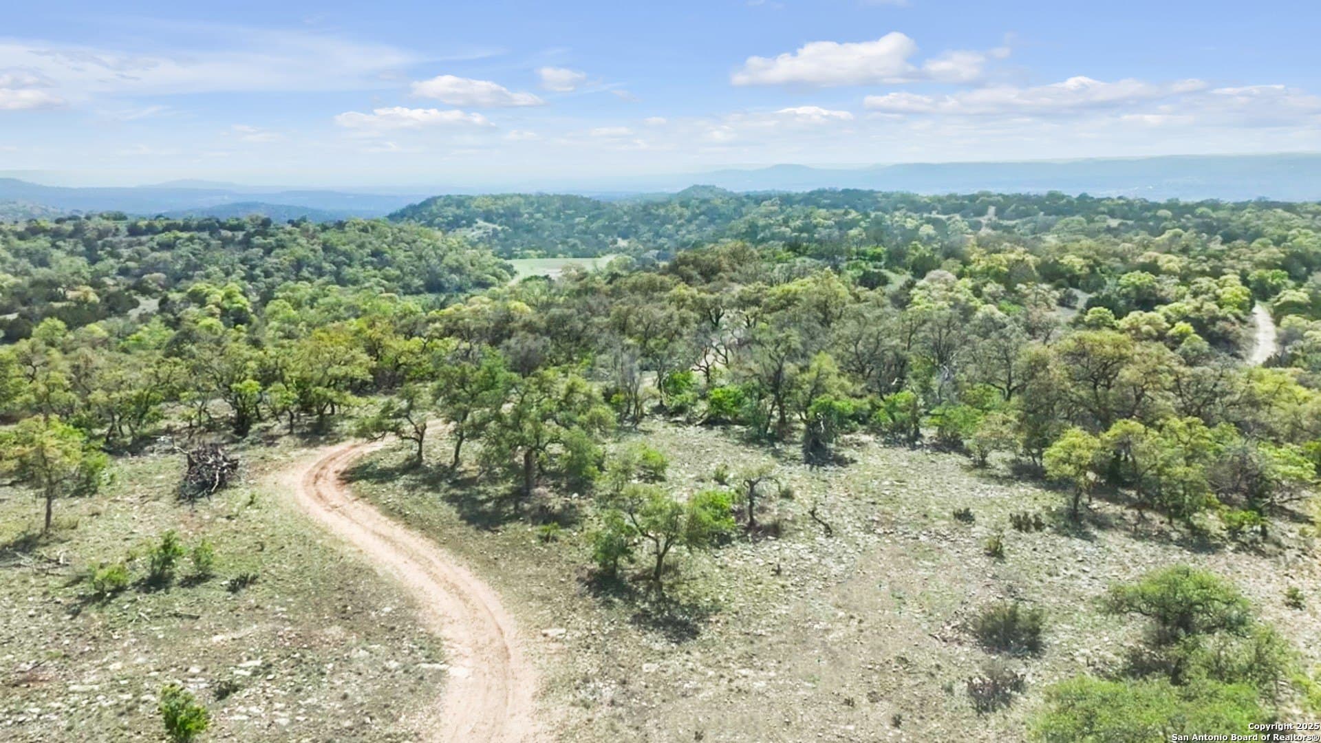 300 acres in Kendall County - photo 8