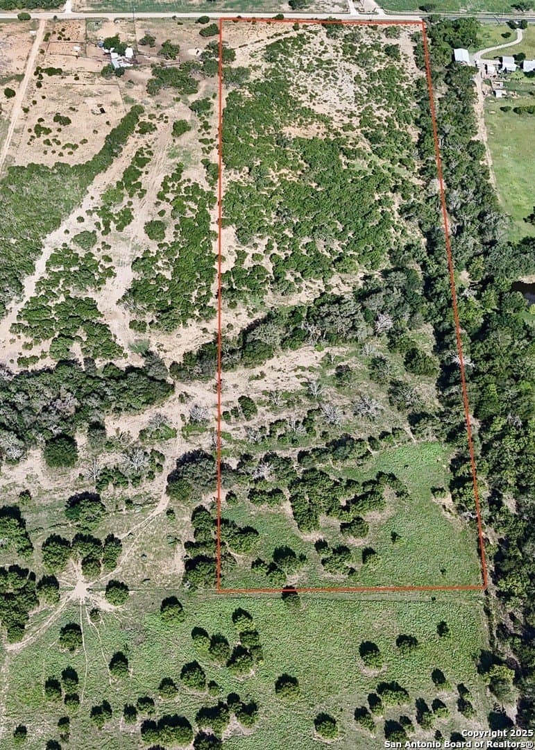 9.33 acres in Bexar County - photo 2